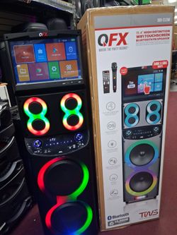 15.4" touch screen with Bluetooth and wifi.  YouTube app and much more. Free 🎤
