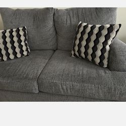 59in Loveseat + 2 Pillows Very Comfortable 