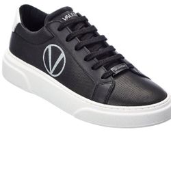 Valentinos Point Leather Sneakers 