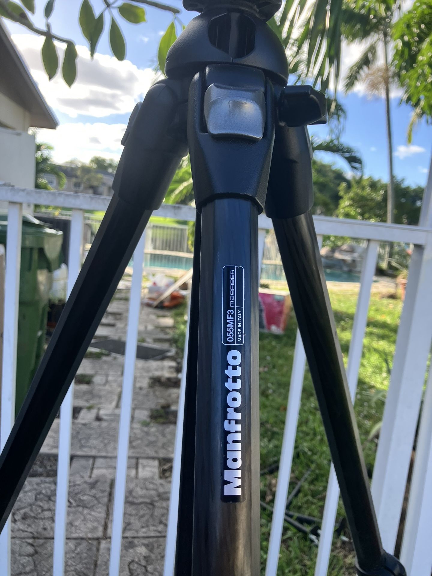 Manfrotto Professional Tripod Pro