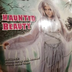 Size extra large 12-14 haunted beauty girls costume i will also include a wig i purchased separately if interested 20 for both together
