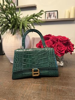 Women hand Bag (Emerald green)