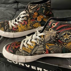 8. 1/2.    10$.  Used Good Condition  