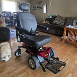 2010 Toyota Camry 4dr Sedan I4 Auto LE Car