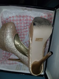 Gold Glitter Pumps