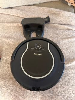 Shark Robot Vacuum + Charging Dock, Works Well