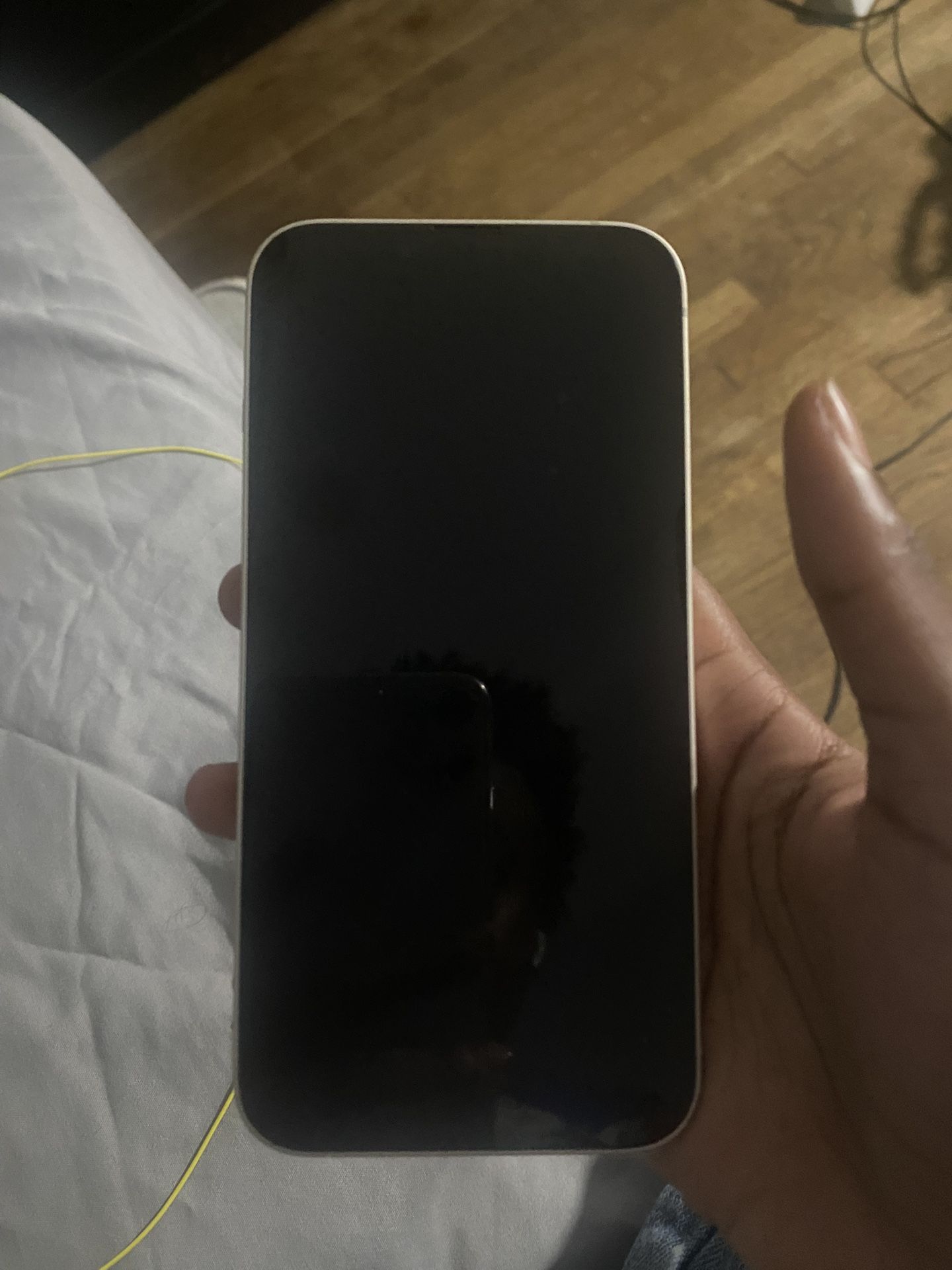 iPhone 13 Pink