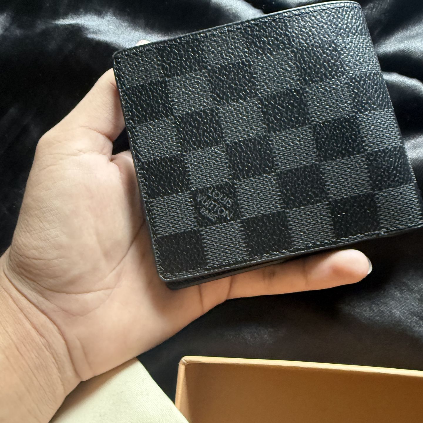 LV wallet