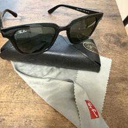 Ray Ban Sunglasses Brand New