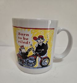 Shoebox Hallmark Maxine "Born To Be Riled" 12 Oz Coffee Mug. 
