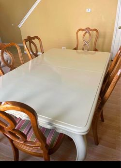 Dinning table