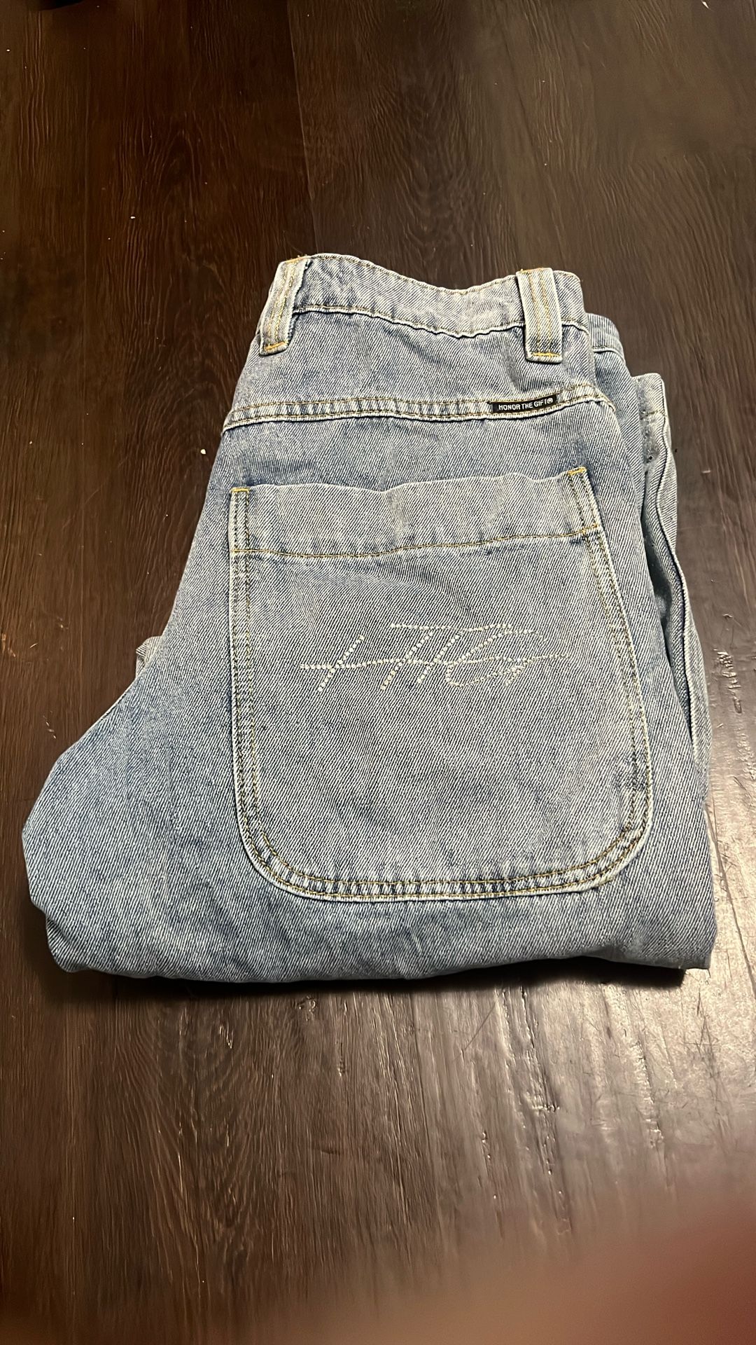 BAGGY JEANS Offers (trades Also)