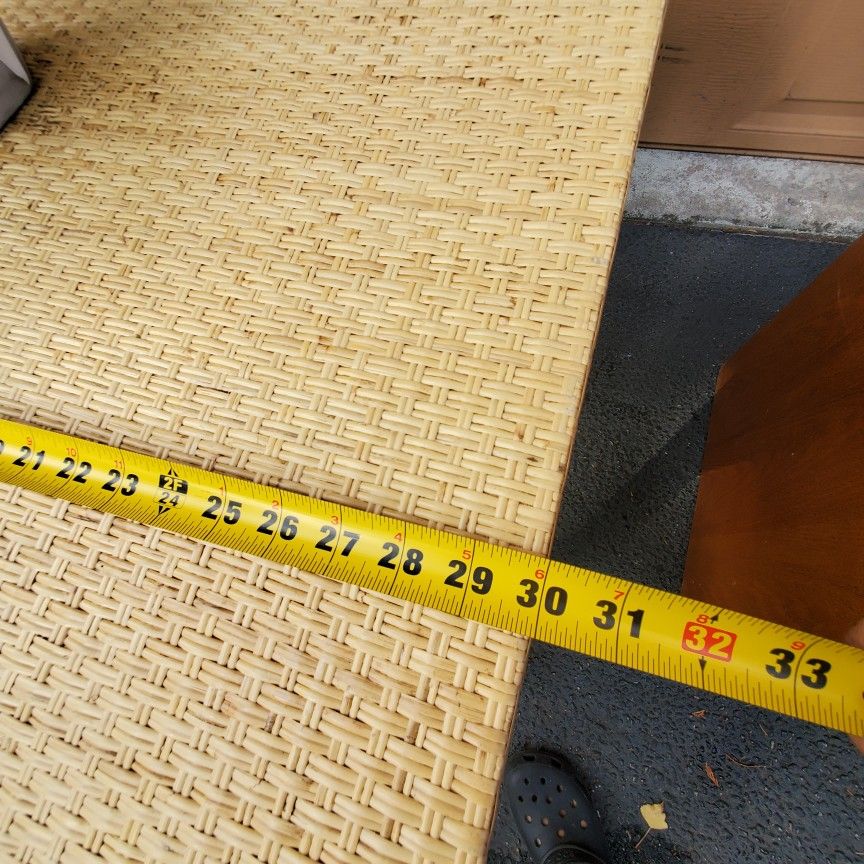 Mid Century Modern Wicker Rattan Dining Table/ Coffee Table 30x30x26toll.in Perfect Condition