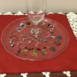 EUC Wine Glass Markers.  Drink Marker Charms for Wine Glasses (25)