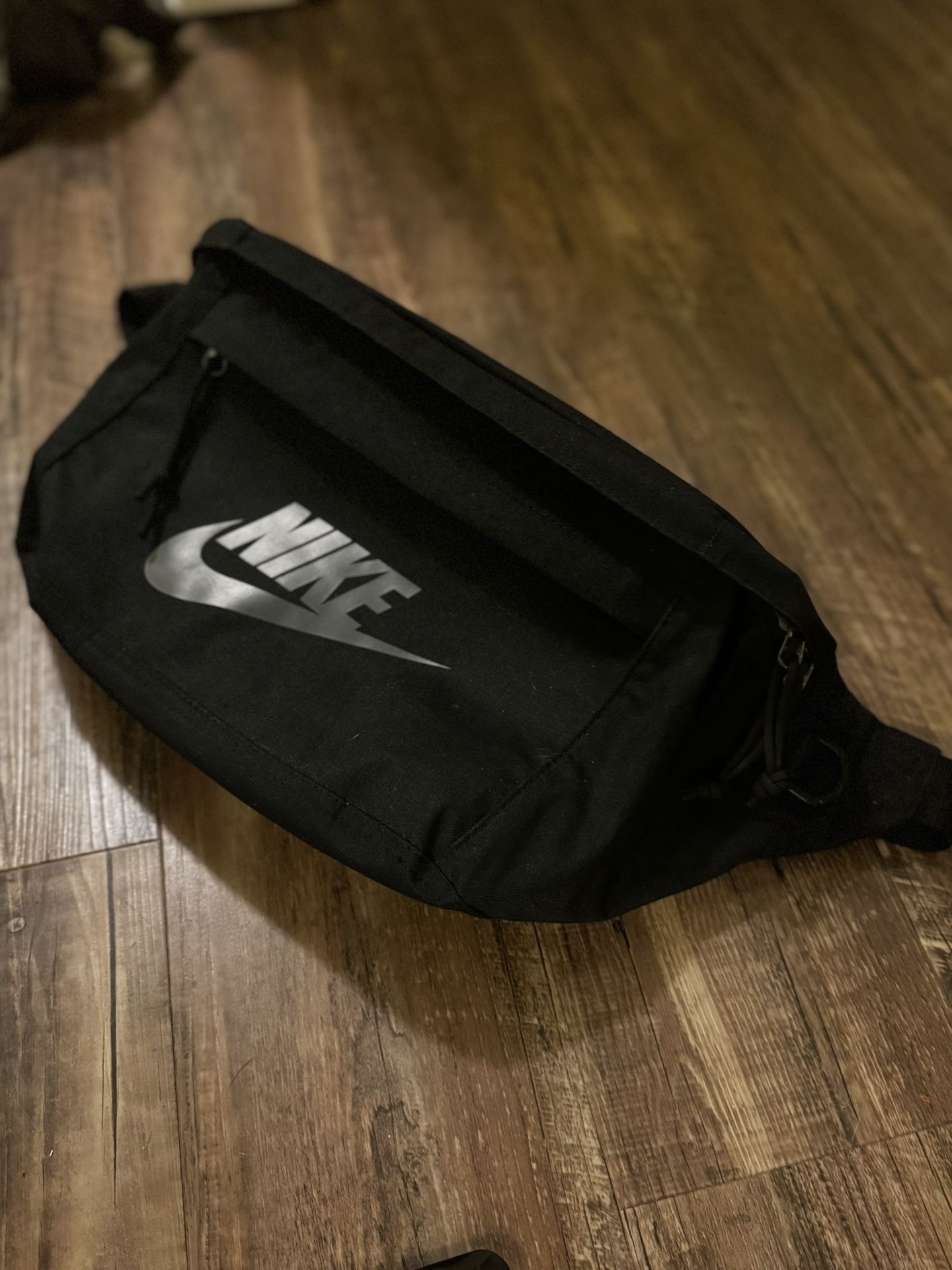 Nike Tech Hip Pack
