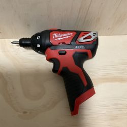 Milwaukee M12 12V Lithium-Ion 1/4” Hex Screwdriver 