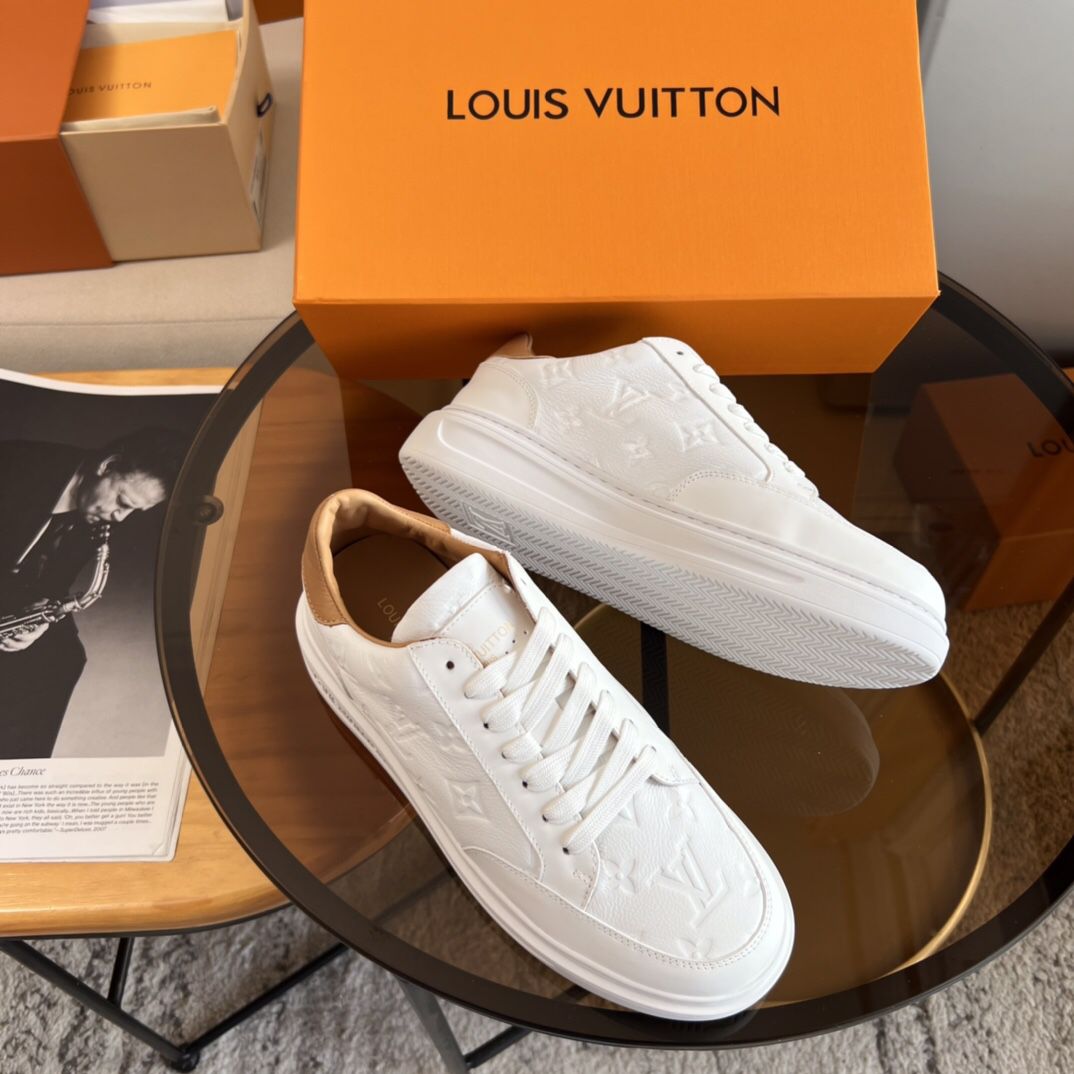 Louis Vuitton White Sneaker Time Out Size 41 (9.5) for Sale in Los Angeles,  CA - OfferUp