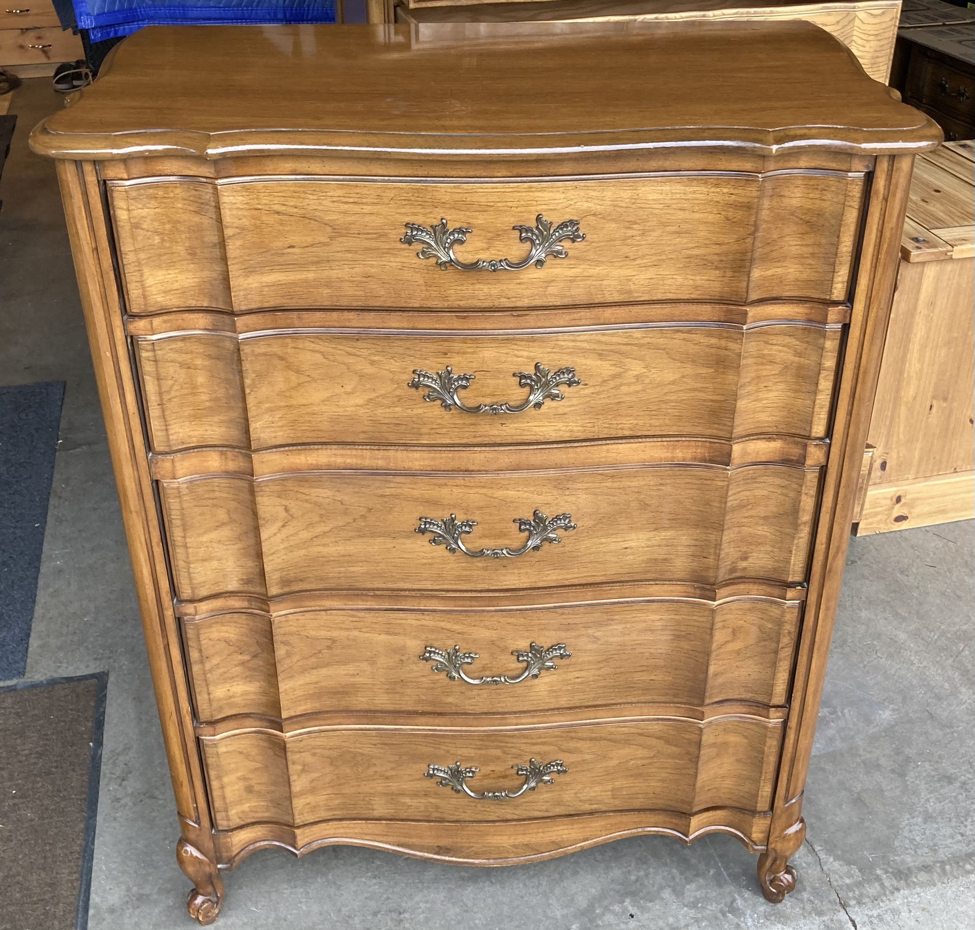 White Fine Furniture 5 Drawer French Provincial Dresser Chest of Drawers