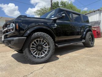 brand new 20x10 wheels and tires