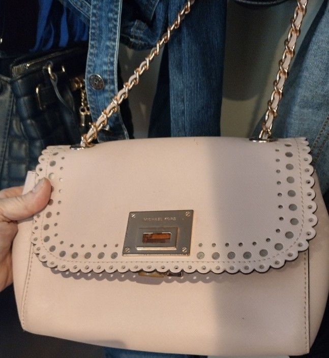 Micheal Kors Purse