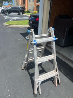Multi positioning ladder