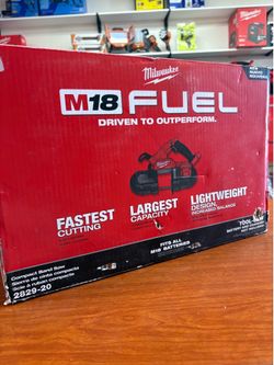 Milwaukee new compact band saw M18 fuel