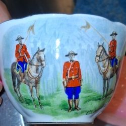 Vale Royal Bone China  Canadian Sugar Bowl