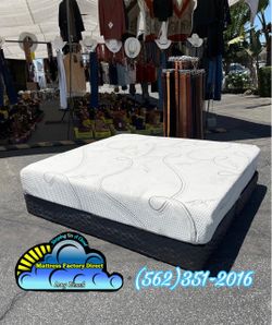 Queen memory foam mattress and Boxspring bed set Colchon y tambor