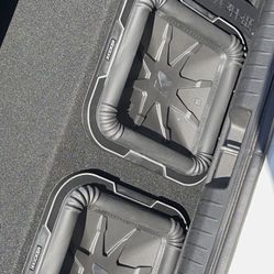 Kicker Subwoofers 2 L7 Q Class 10” In 30 hz Ground shaker Ported Box