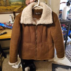 GUC Big Chill Winter Faux Fur & Leather Coat (Size L) 