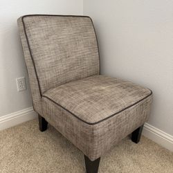 Set Of 2 Accent chairs! Great Condition