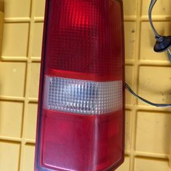 2003 Chevy Express RH Side Taillight 