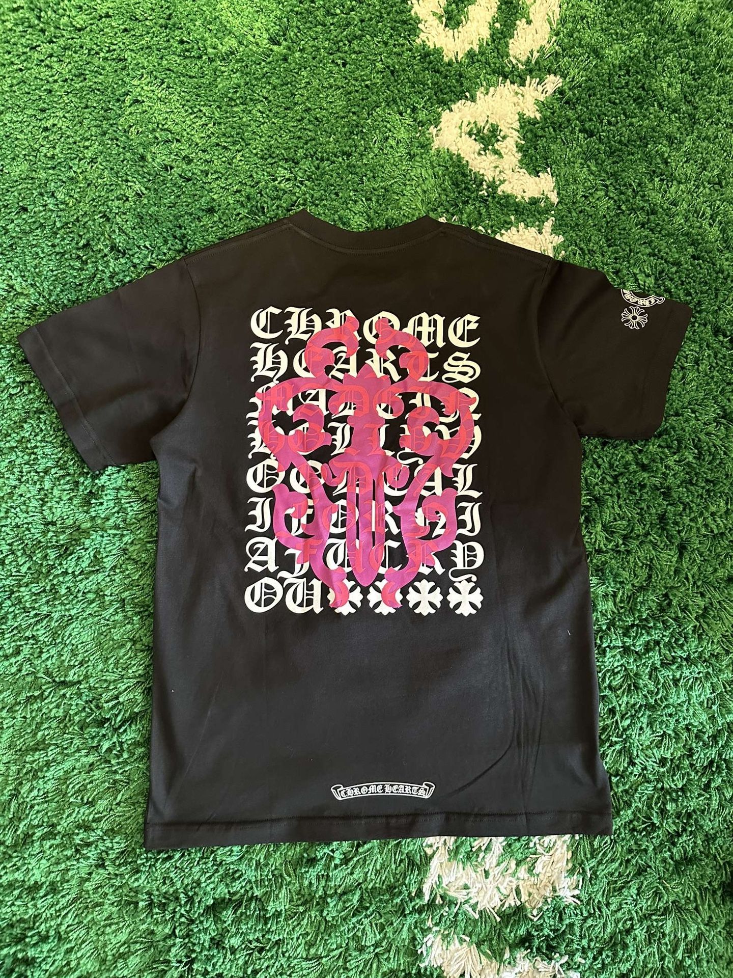 Chrome Hearts Eye Chart Pink Dagger Tee ロンT Chrome Hearts Eye Chart Dagger T-Shirt White