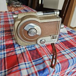Revere 16mm Vintage Camera