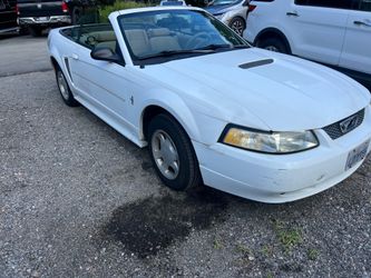 2000 Ford Mustang