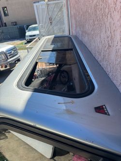 Camper shell