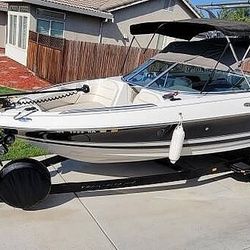 2003 Monterrey 218 LS Montura Boat and trailer

