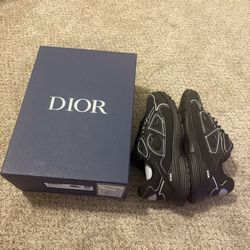Dior B30 Size 44