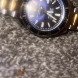  Stuhrling Mens Gold Tone Stainless Steel Bracelet Watch 3950a