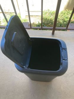 Trash can H-23 inches