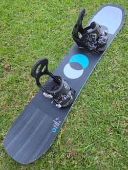 Burton 135 Custom snowboard Stiletto Bindings Black blue Channels