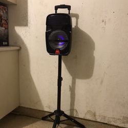 Portable Music Player - 8” Woofer 