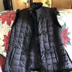 Mink trimmed, quilted Rolf Shulte vest-womens small-Black