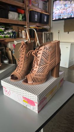 Cognac Lace-Up Peep Toe Heeled Booties Size 8