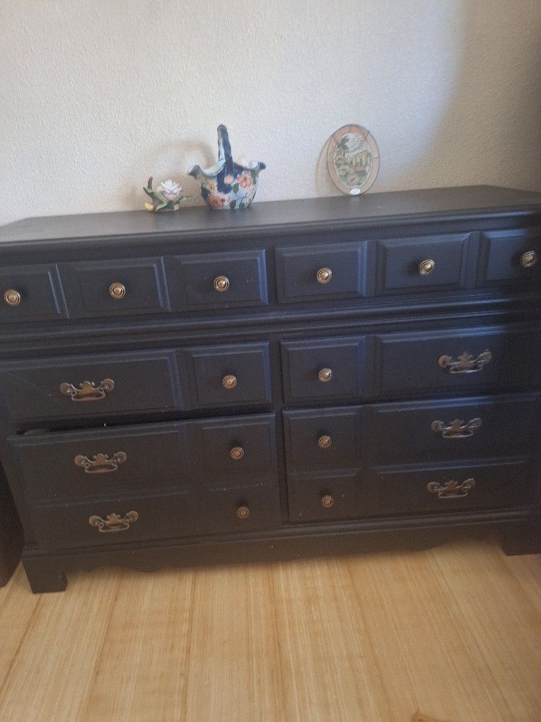 6 Drawer Dark Brown Dresser