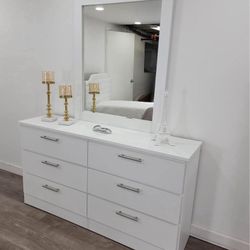 For Sale: Dresser with Mirror, Brand New 
