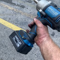 1/2 Impact And Battery