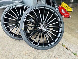 NEW 22 INCH WHEELS AND TIRES