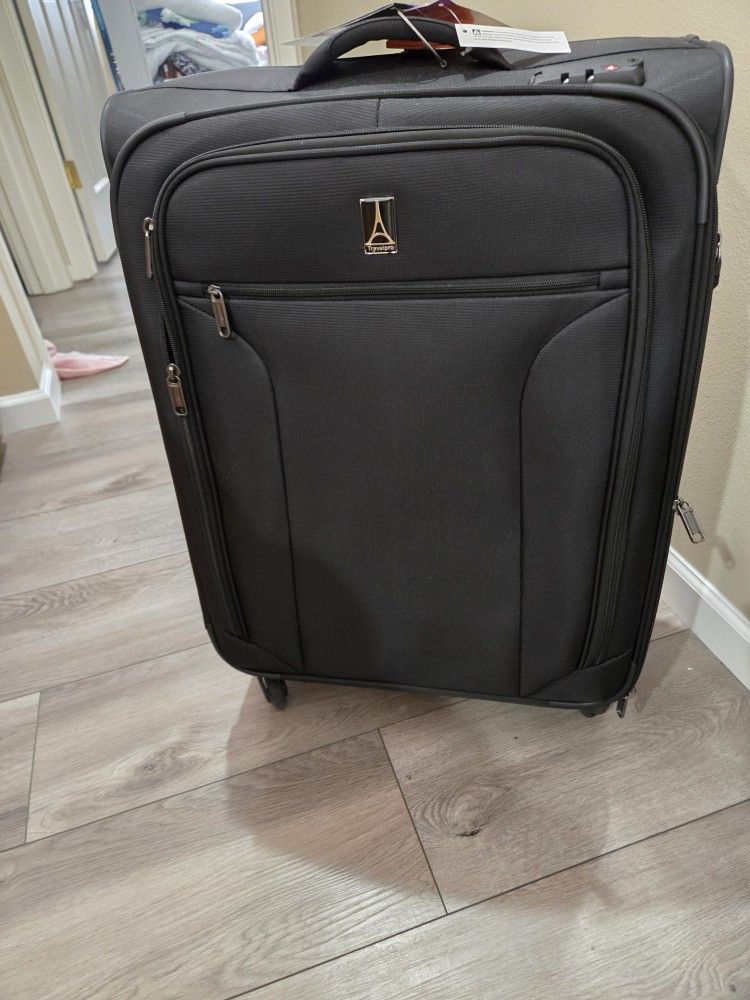 Travel Pro Luggage Set