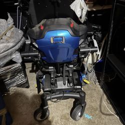 Electric wheelchair